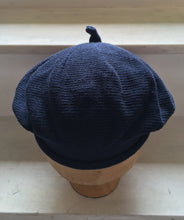 Load image into Gallery viewer, Navy Cotton French Style Beret