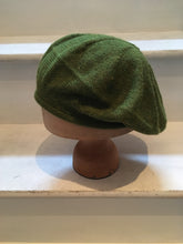 Load image into Gallery viewer, Grass Green Knitted Alpaca Tam Beret