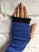 Load image into Gallery viewer, Blue Cotton Knitted Fingerless Gloves