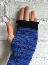 Load image into Gallery viewer, Blue Cotton Knitted Fingerless Gloves