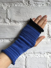Load image into Gallery viewer, Blue Cotton Knitted Fingerless Gloves
