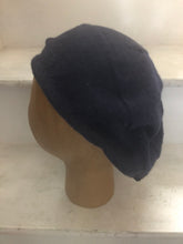 Load image into Gallery viewer, Navy Blue Highlander Tam Scottish Bonnet