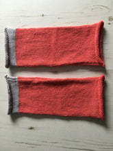 Load image into Gallery viewer, Pink Alpaca Fingerless Gloves with Grey Trim