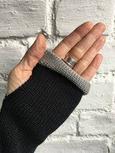 Load image into Gallery viewer, Black Cotton Wristwarmers